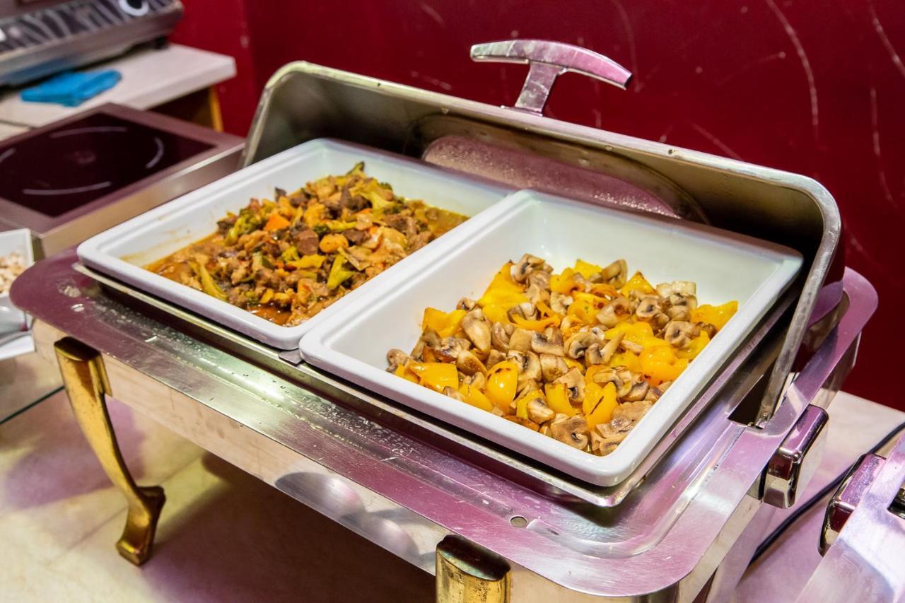 学术酒店 兹沃伦 外观 照片